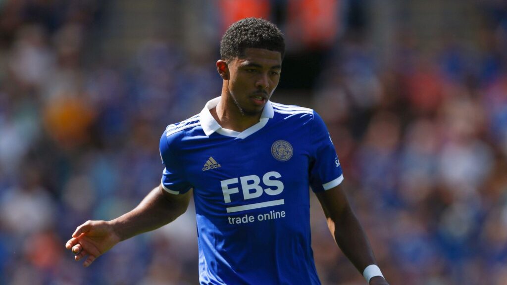 โฟฟาน่าเข้ารับ