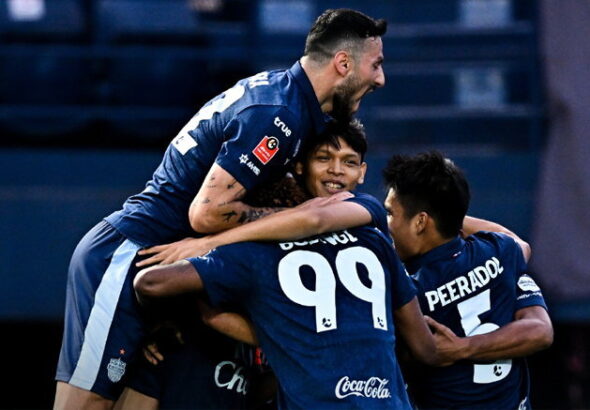 ทริปเปิ้ลแชมป์