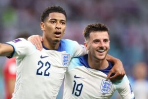 กองกลางที่ดีที่สุด