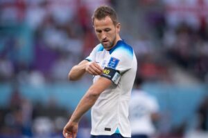 เคนเดินกะเผลก