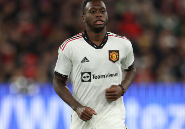 พลาดลงสนาม